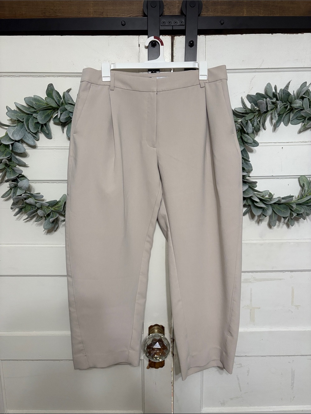 NWOT Old Navy Barrel Leg Trousers